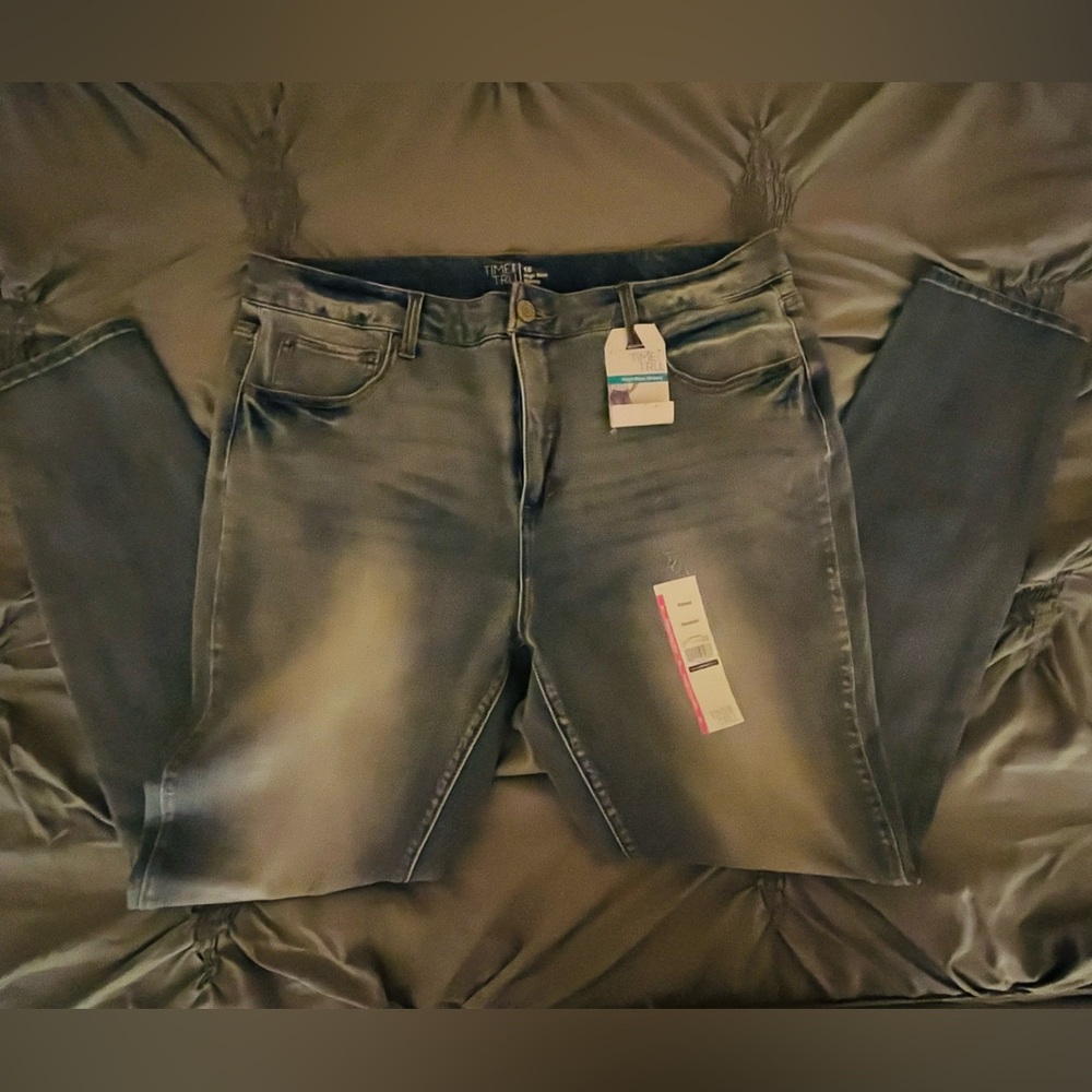 NWT Time and Tru High Rise Skinny Jeans - Dark Blue